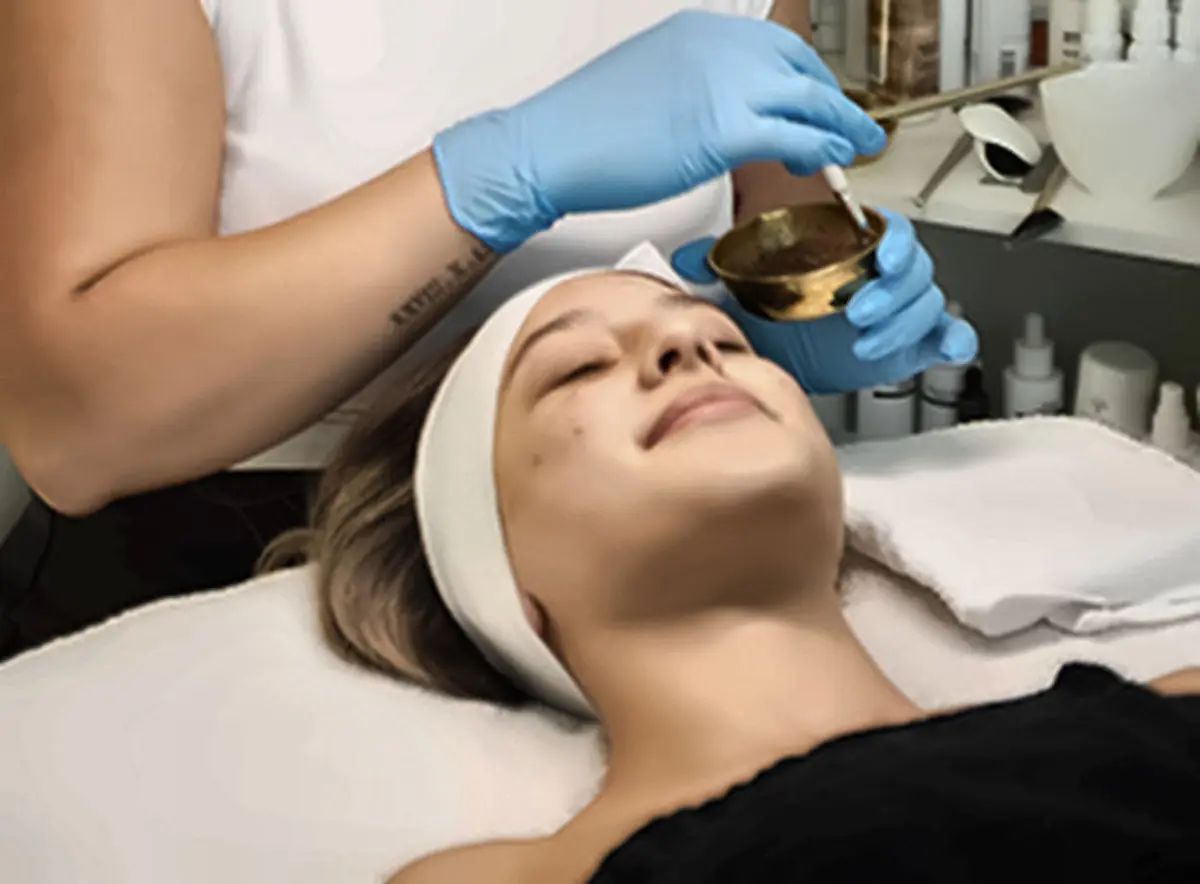Dermaplaning Signature